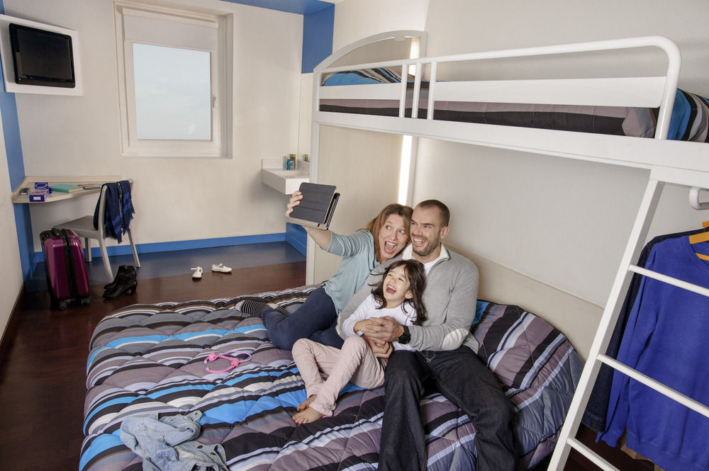 Hotelf1 Tours Sud Chambray-les-Tours Bagian luar foto